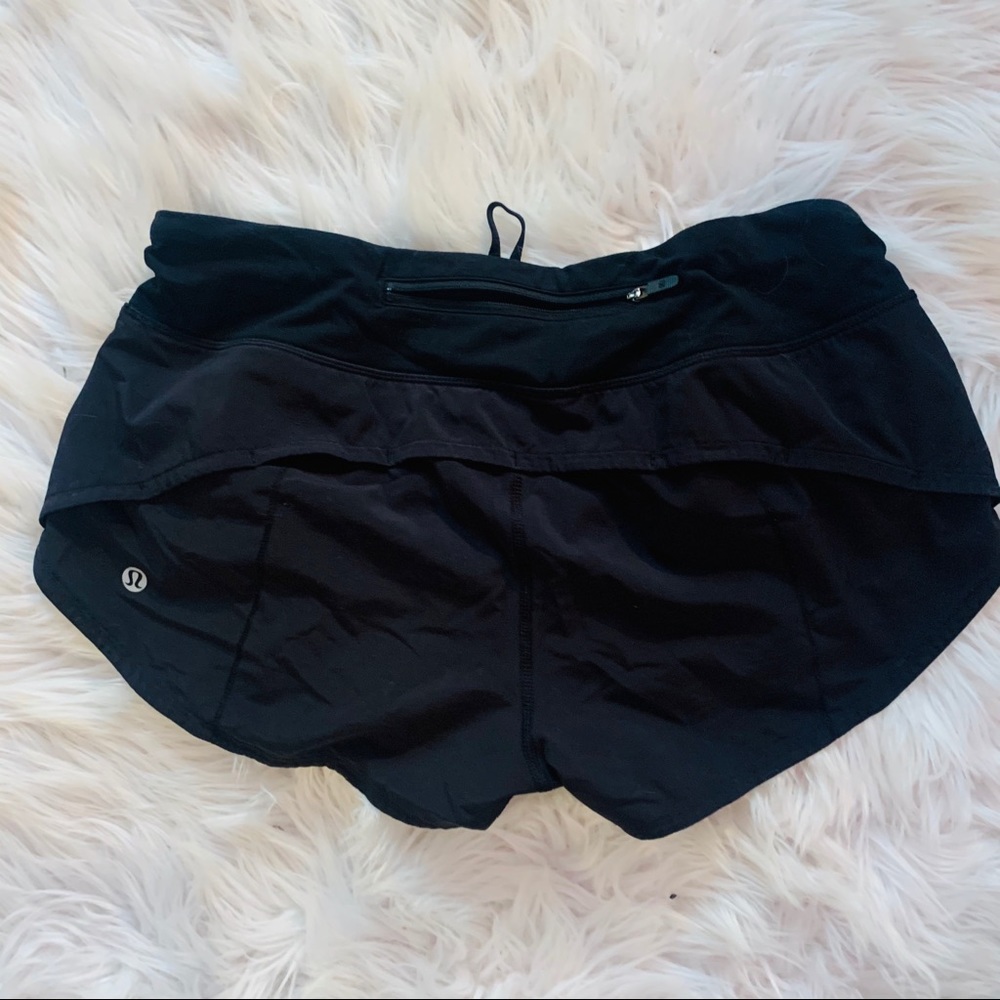 Black Lululemon Speed Up shorts